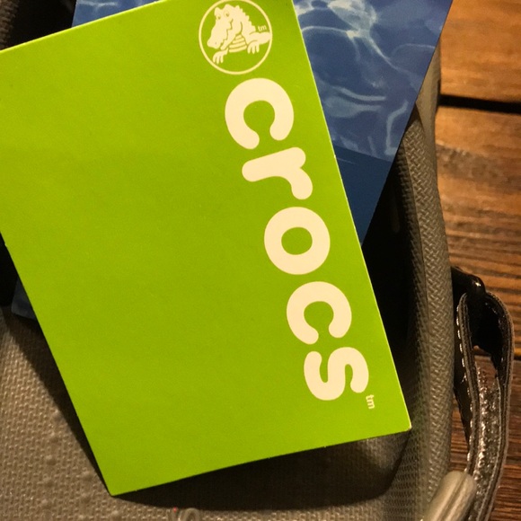 New  Deck 🐊 Crocs - Picture 6 of 8